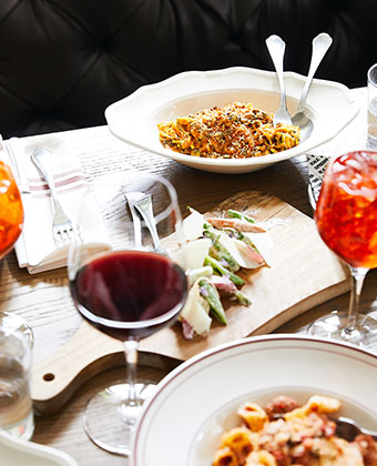 Pastas, wine and cocktail