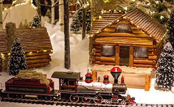 Holiday Train Set